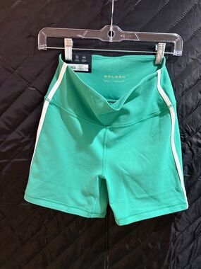 Aritzia Golden Atmosphere Nature Green Hi-Rise 5” Shorts